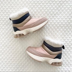 Zara Boots, Size 24 (8)